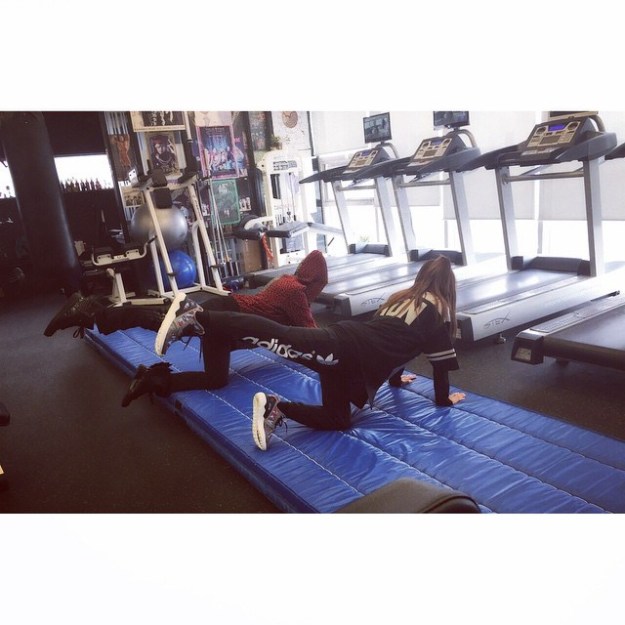 150330_dara_Maknae line who’s still doing their self-management 👍 The Loneliness of Self-Discipline with @hwangssabu & @_minzy_mz #realmaknae with #fakemaknae